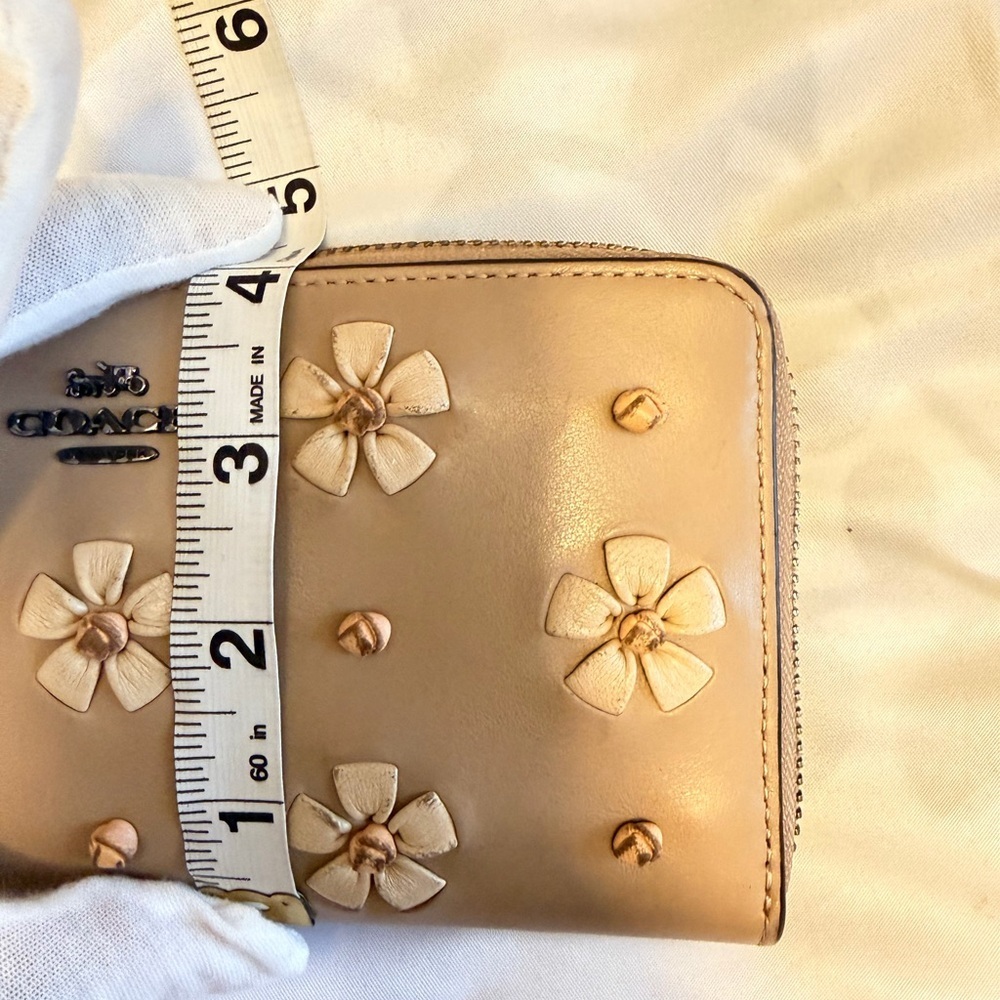 Coach Floral Leather Zip-Around Wallet – Tan/Nude - Picture 8 of 8
